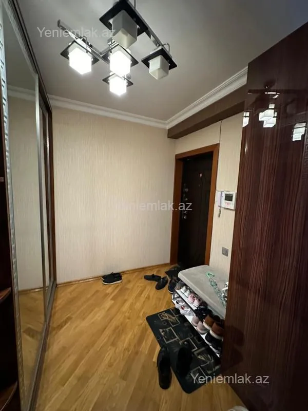Satılır 2 otaqlı yeni tikili 98 m²