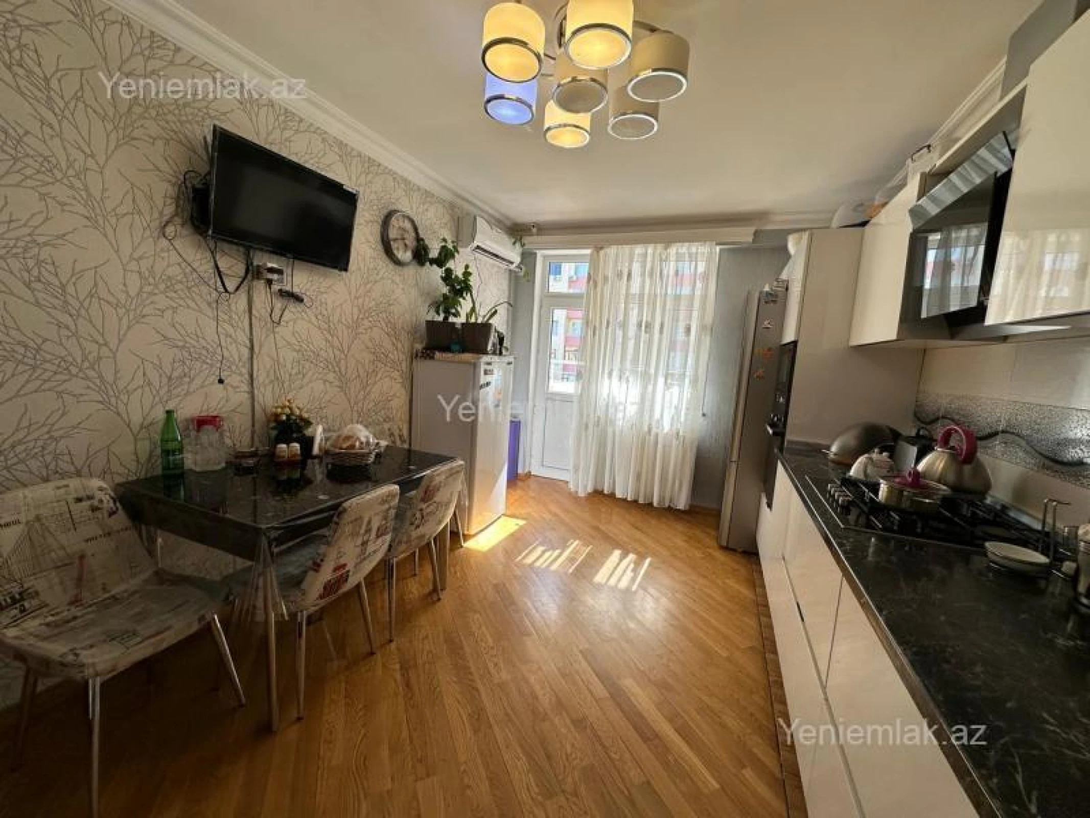 Satılır 2 otaqlı yeni tikili 98 m²