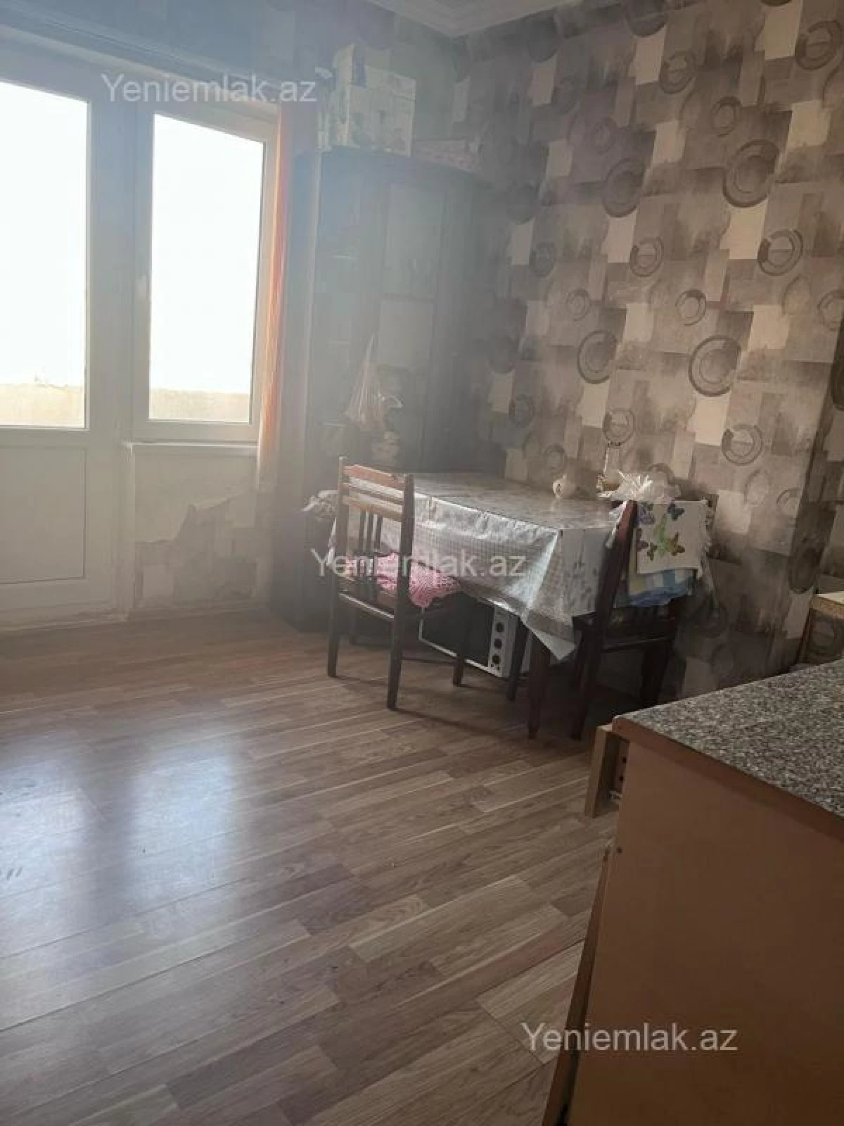 Satılır 2 otaqlı köhnə tikili 55 m²