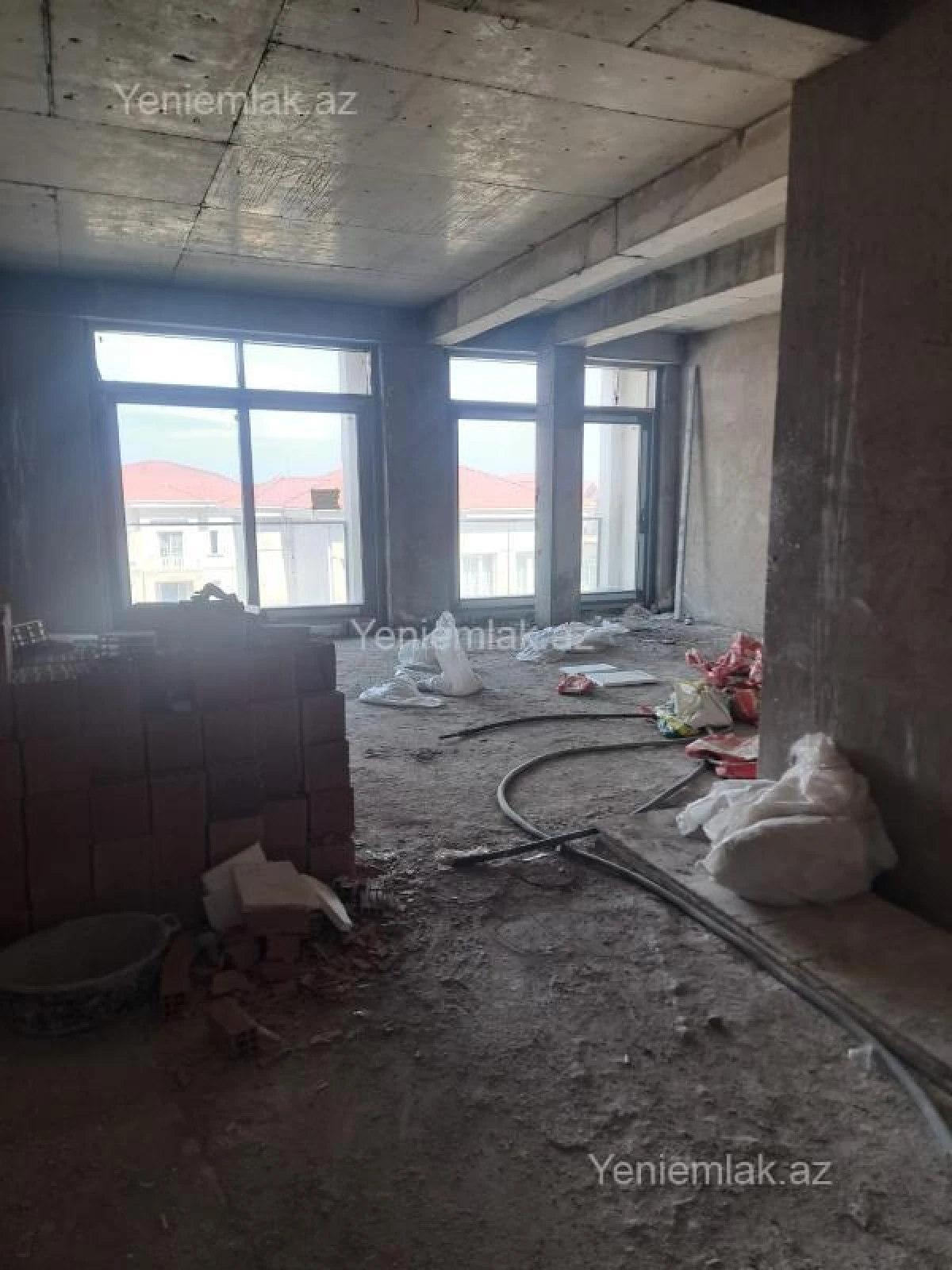 Satılır 2 otaqlı yeni tikili 86 m²
