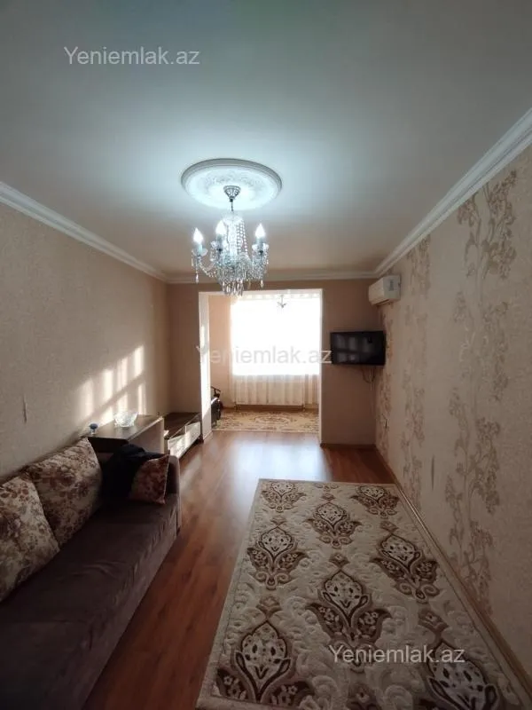 Satılır 2 otaqlı köhnə tikili 55 m²