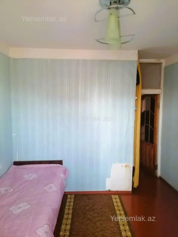 Satılır 3 otaqlı köhnə tikili 75 m²