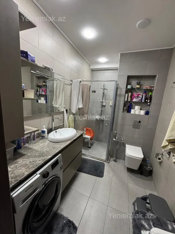 Satılır 3 otaqlı yeni tikili 90 m²