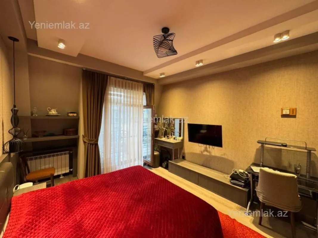 Satılır 3 otaqlı yeni tikili 90 m²