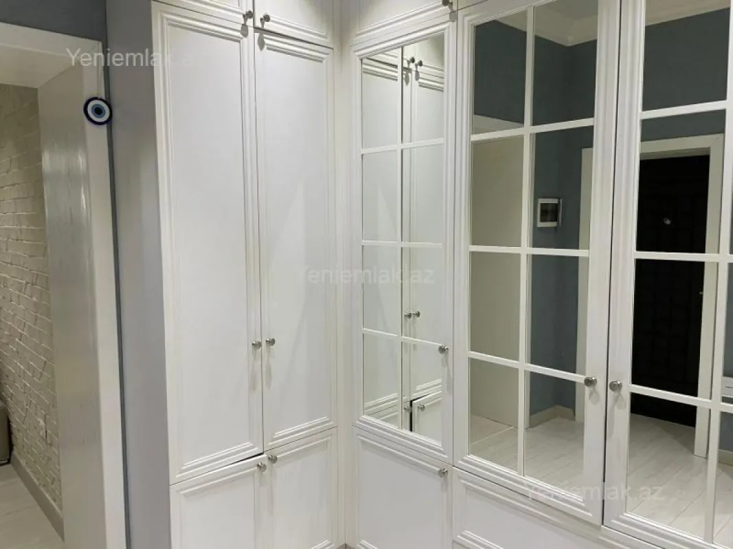 Satılır 2 otaqlı köhnə tikili 70.5 m²