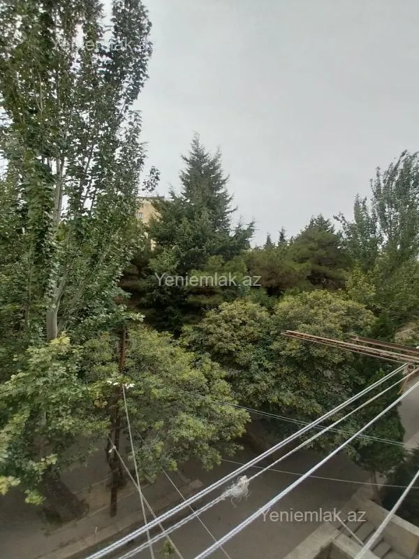 Satılır 3 otaqlı köhnə tikili 55 m²