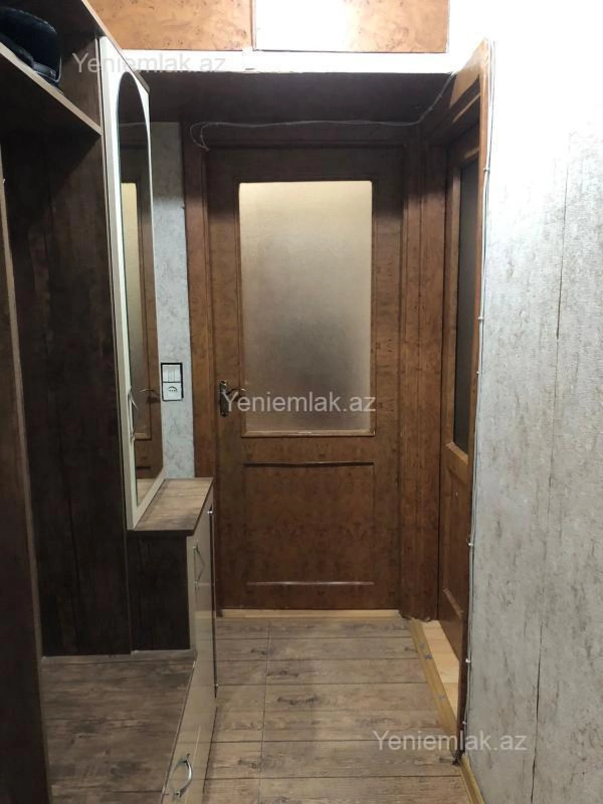 Satılır 3 otaqlı köhnə tikili 55 m²