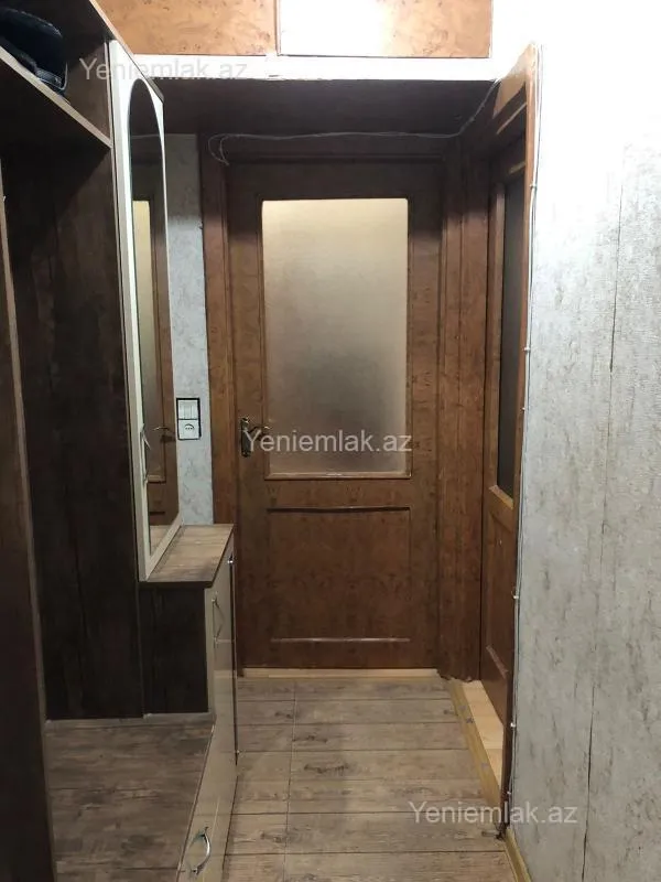 Satılır 3 otaqlı köhnə tikili 55 m²