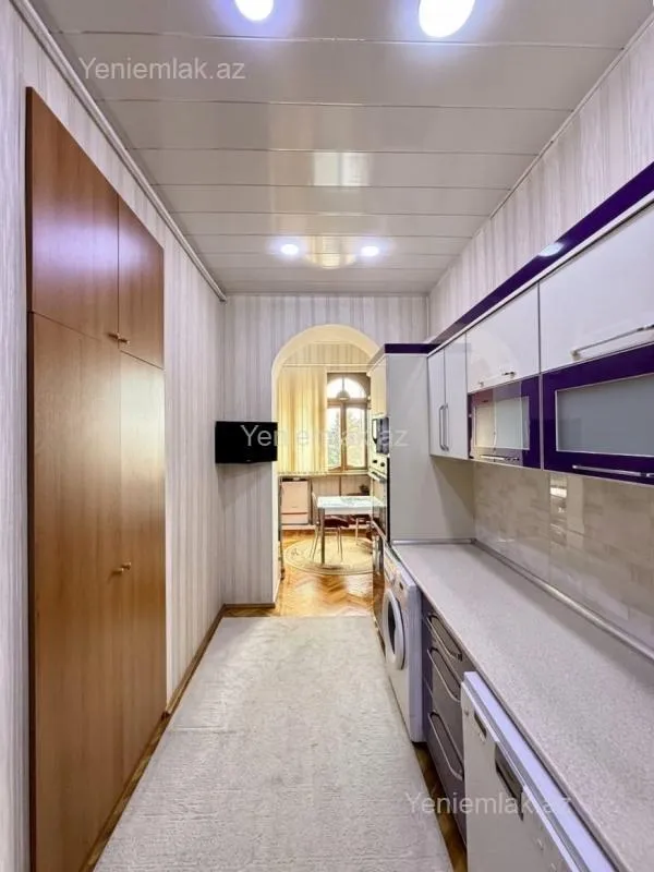 Satılır 3 otaqlı köhnə tikili 84 m²