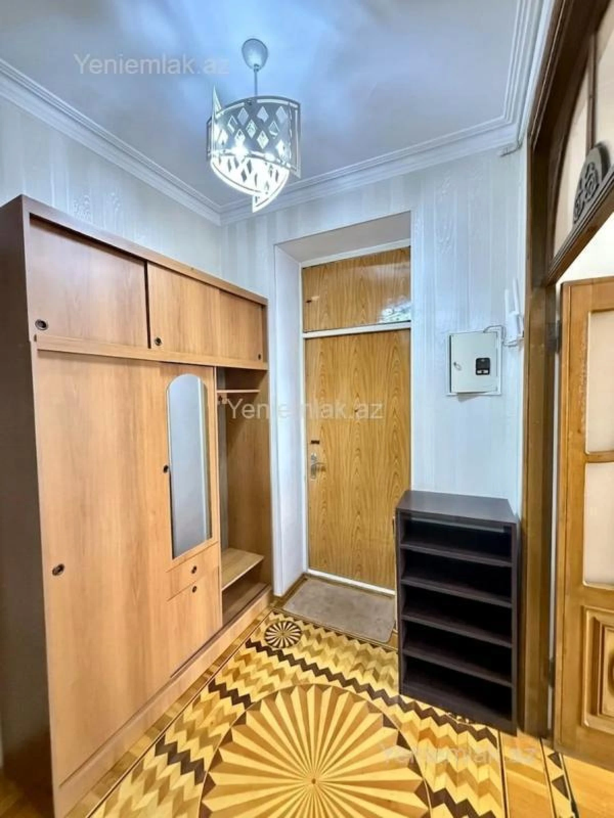Satılır 3 otaqlı köhnə tikili 84 m²