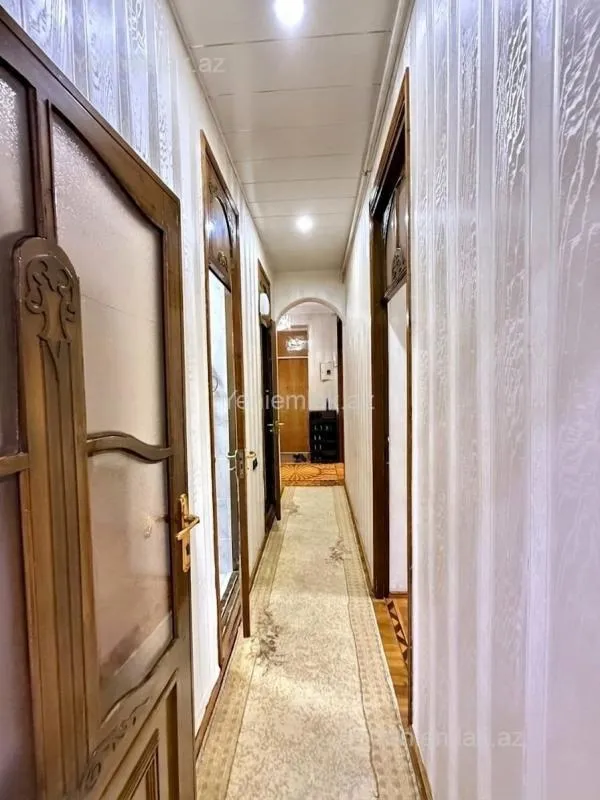 Satılır 3 otaqlı köhnə tikili 84 m²