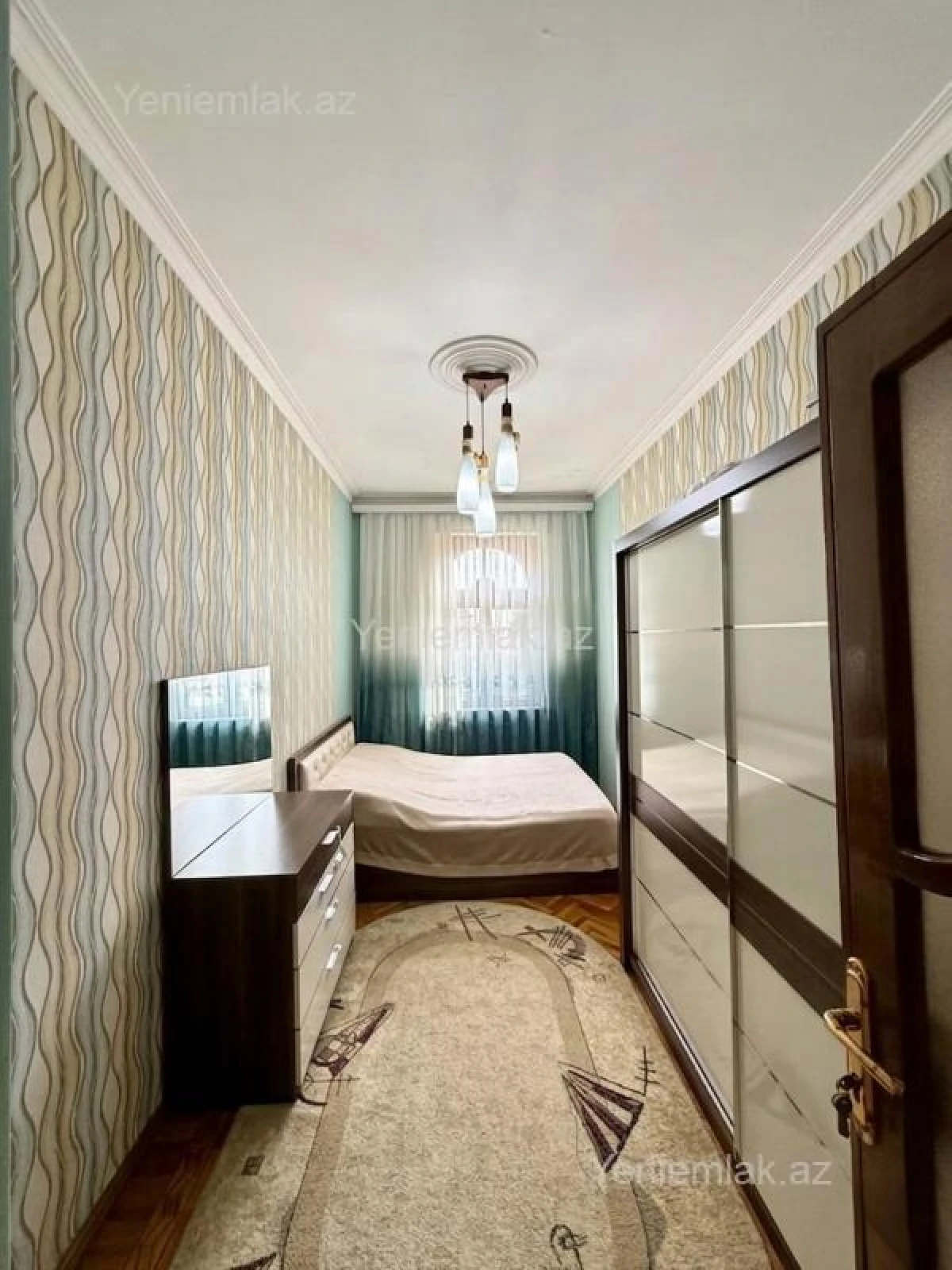 Satılır 3 otaqlı köhnə tikili 84 m²