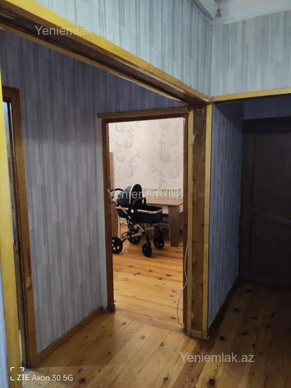 Satılır 3 otaqlı köhnə tikili 82 m²