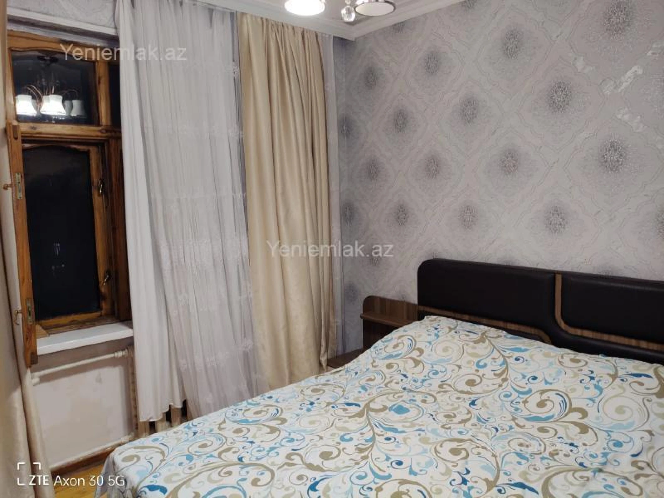 Satılır 3 otaqlı köhnə tikili 82 m²