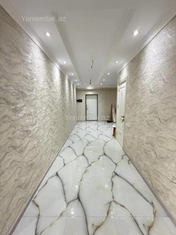 Satılır 3 otaqlı yeni tikili 120 m²