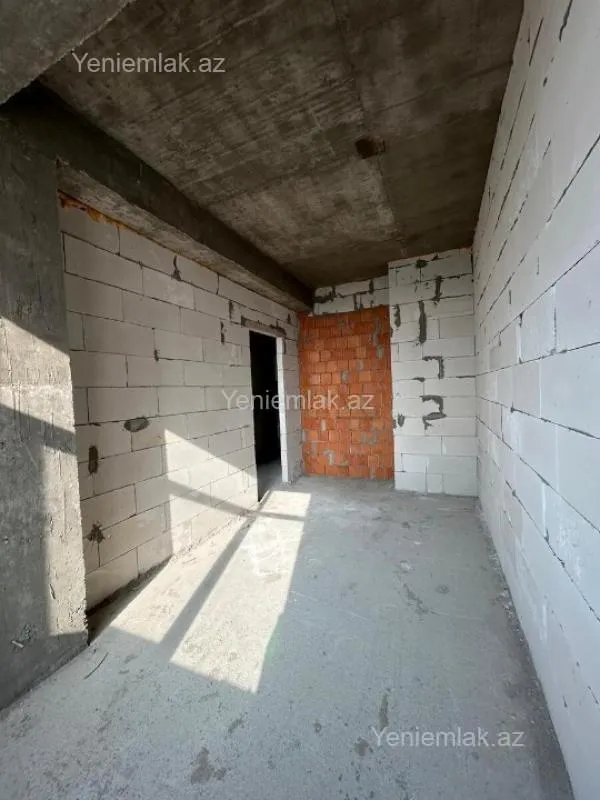 Satılır 3 otaqlı yeni tikili 86 m²