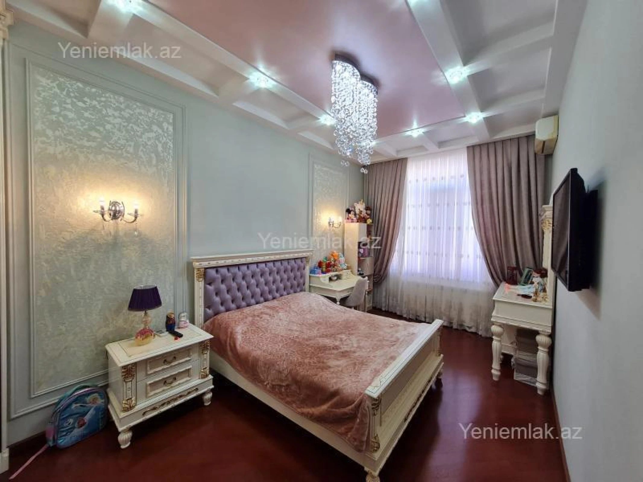 Satılır 4 otaqlı yeni tikili 220.5 m²