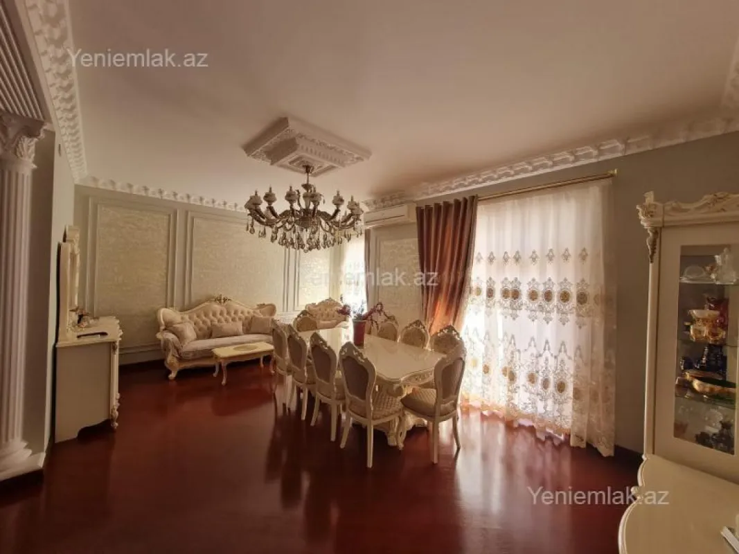 Satılır 4 otaqlı yeni tikili 220.5 m²