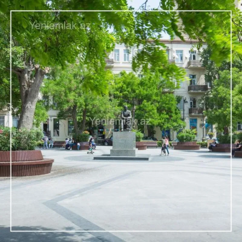 Satılır 4 otaqlı yeni tikili 220.5 m²