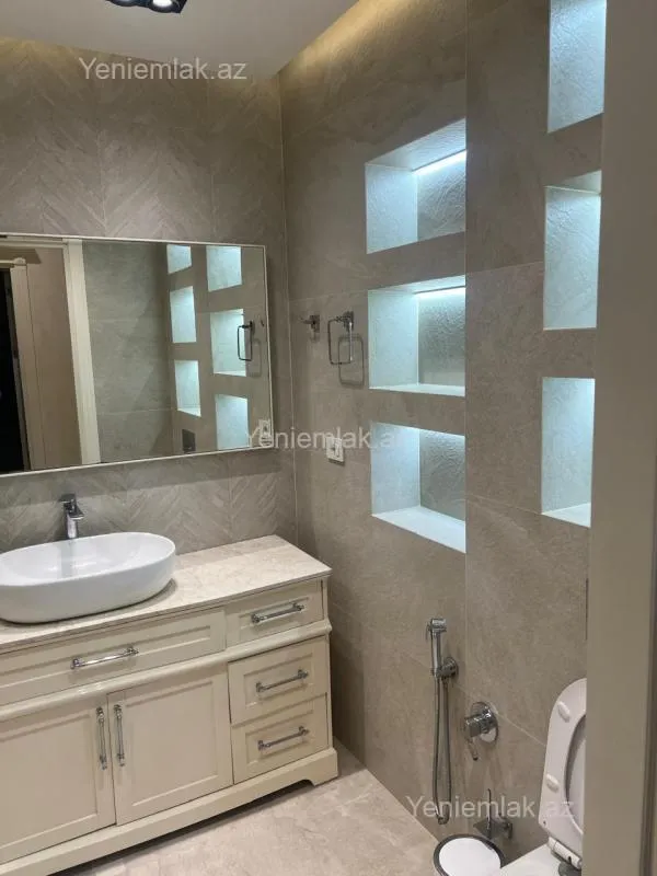 Satılır 3 otaqlı yeni tikili 107 m²