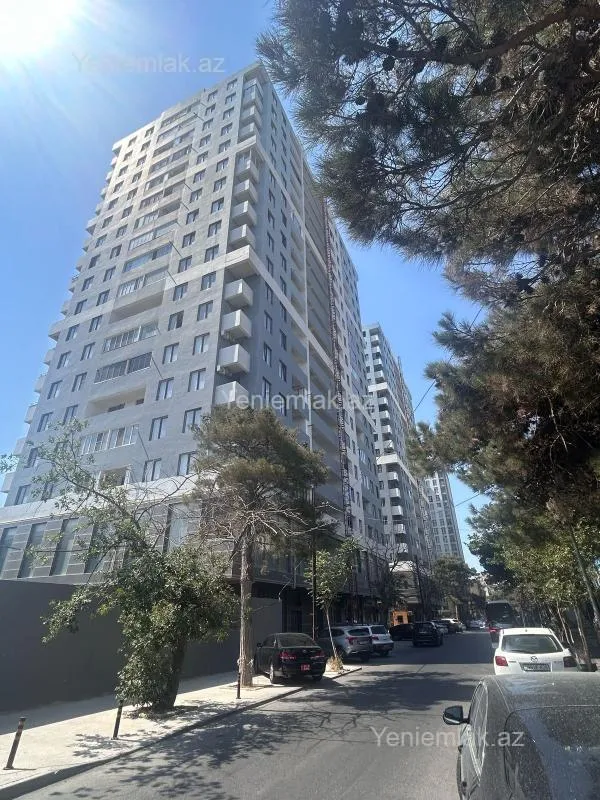 Satılır 2 otaqlı yeni tikili 65.5 m²