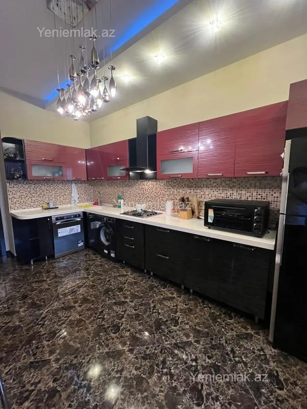 Satılır 3 otaqlı yeni tikili 170 m²