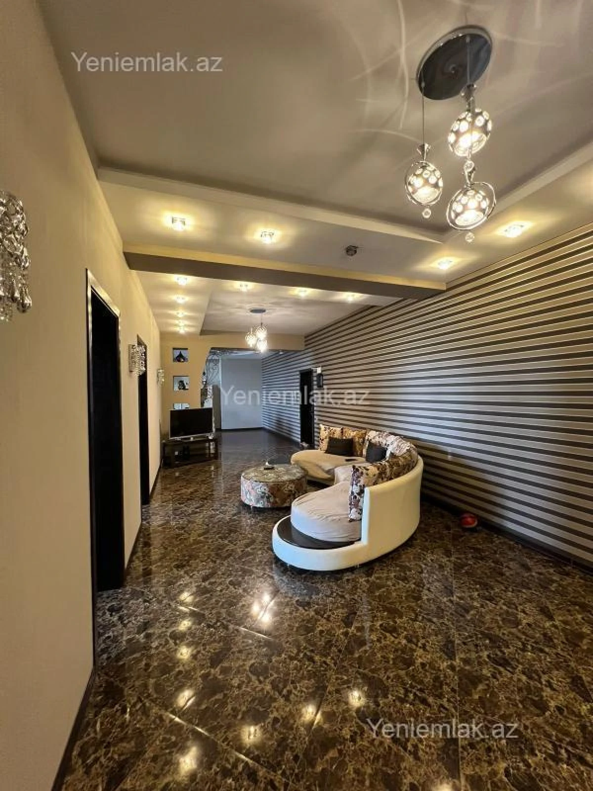 Satılır 3 otaqlı yeni tikili 170 m²