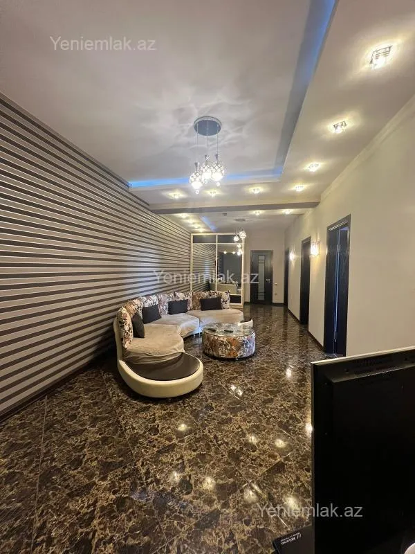 Satılır 3 otaqlı yeni tikili 170 m²