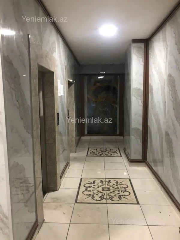 Satılır 3 otaqlı yeni tikili 125 m²