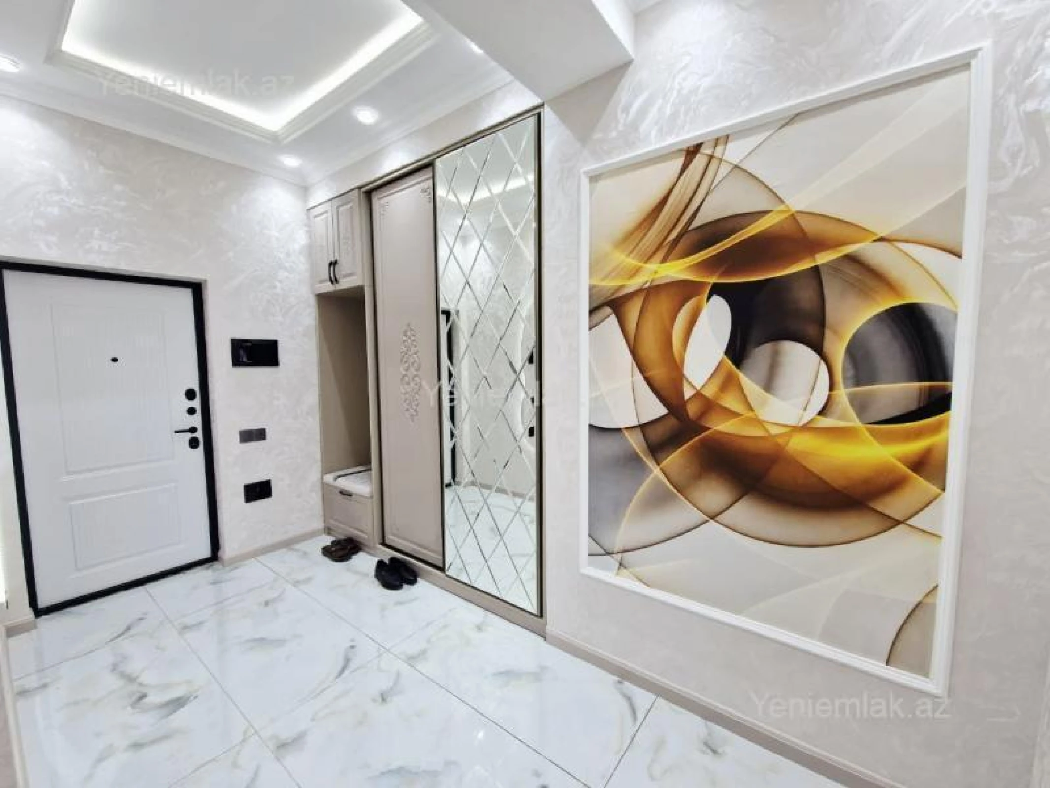 Satılır 3 otaqlı yeni tikili 92 m²