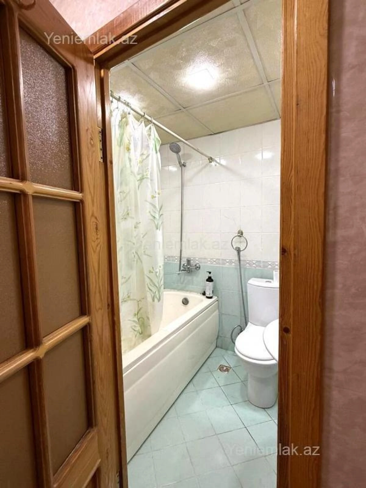 Satılır 2 otaqlı köhnə tikili 55 m²