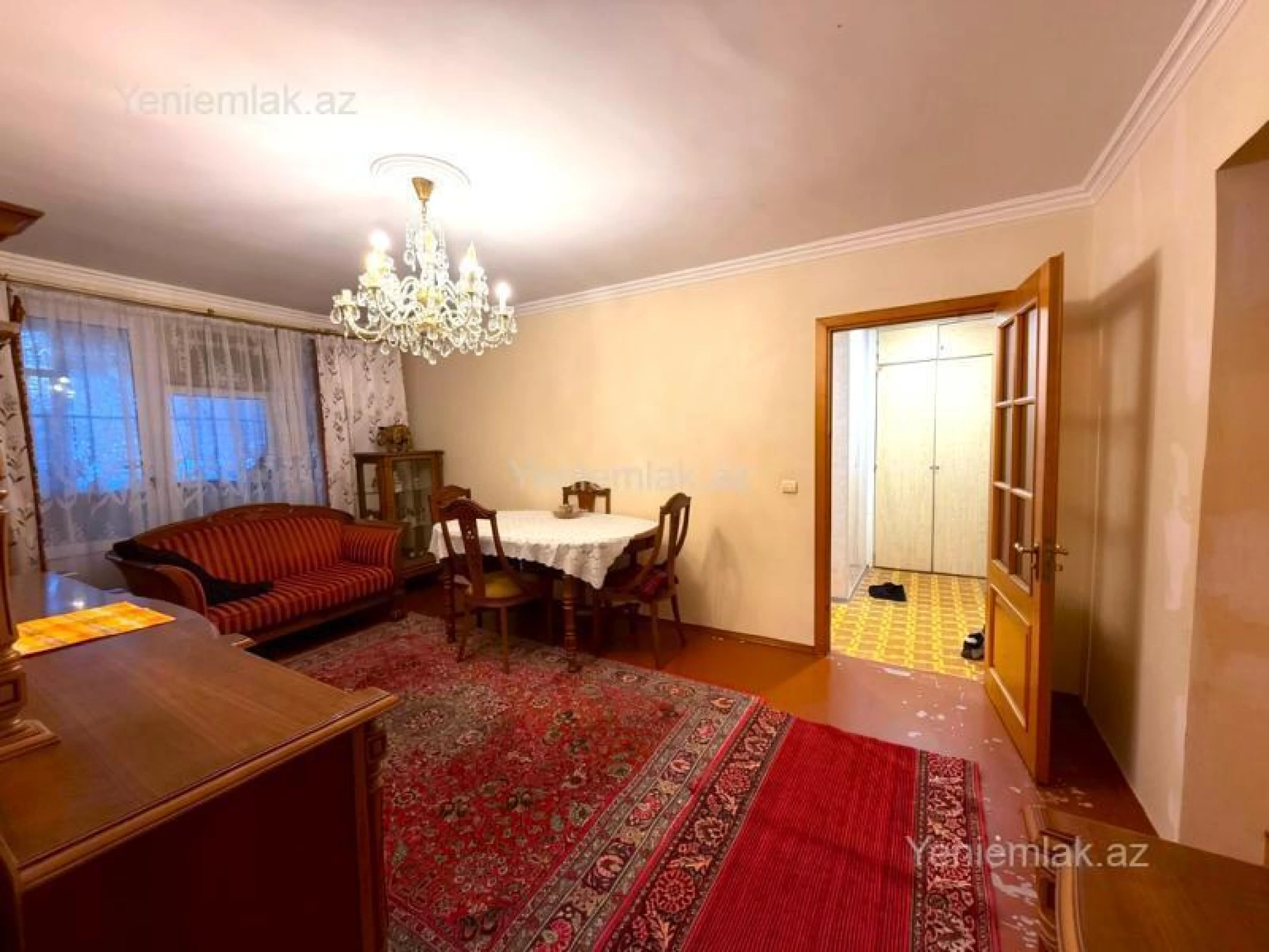 Satılır 2 otaqlı köhnə tikili 55 m²