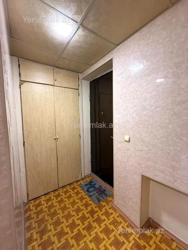 Satılır 2 otaqlı köhnə tikili 55 m²