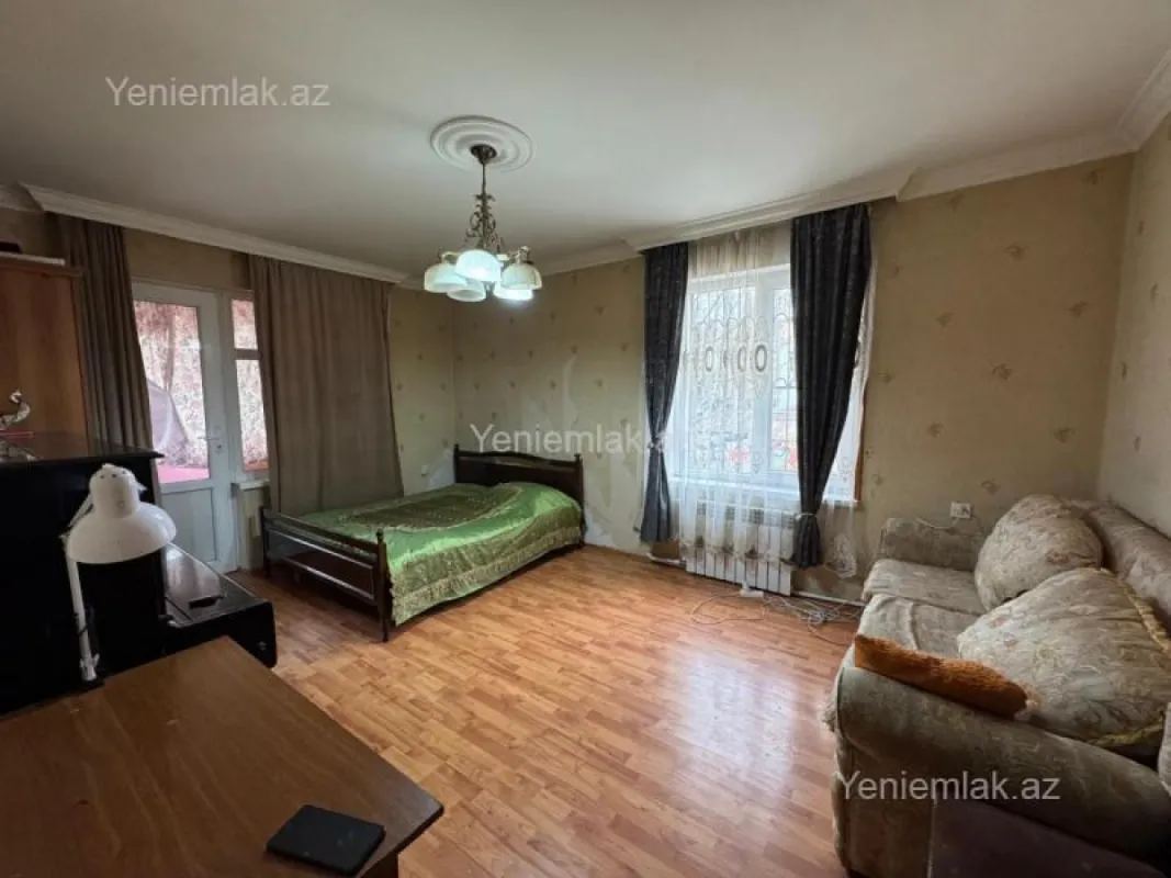 Satılır 1 otaqlı köhnə tikili 51 m²