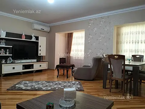 Satılır 5 otaqlı köhnə tikili 100 m²