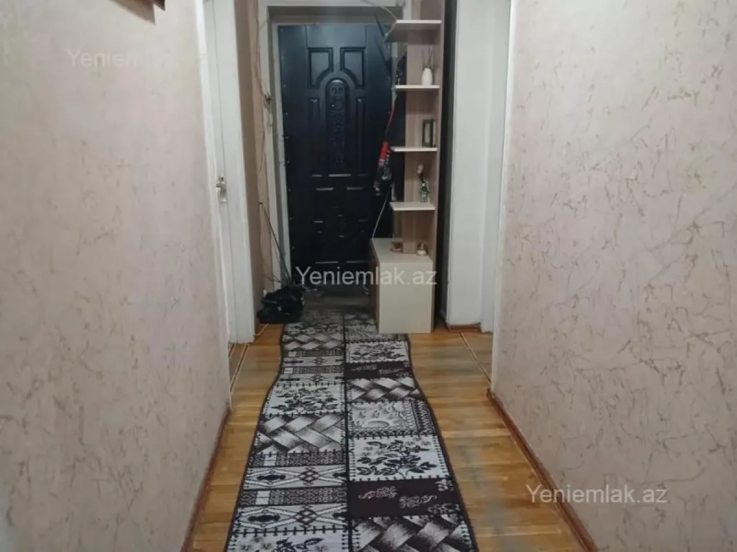 Satılır 4 otaqlı köhnə tikili 115 m²