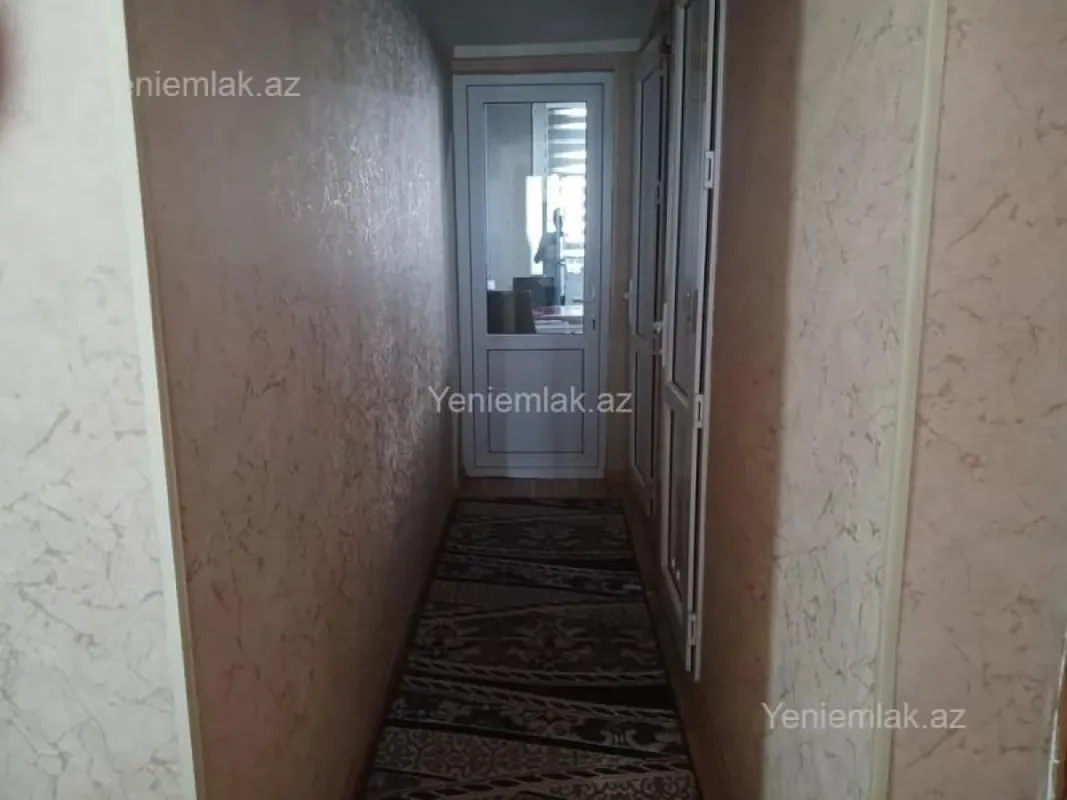 Satılır 4 otaqlı köhnə tikili 115 m²