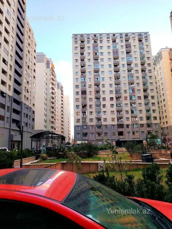 Satılır 5 otaqlı yeni tikili 160.5 m²