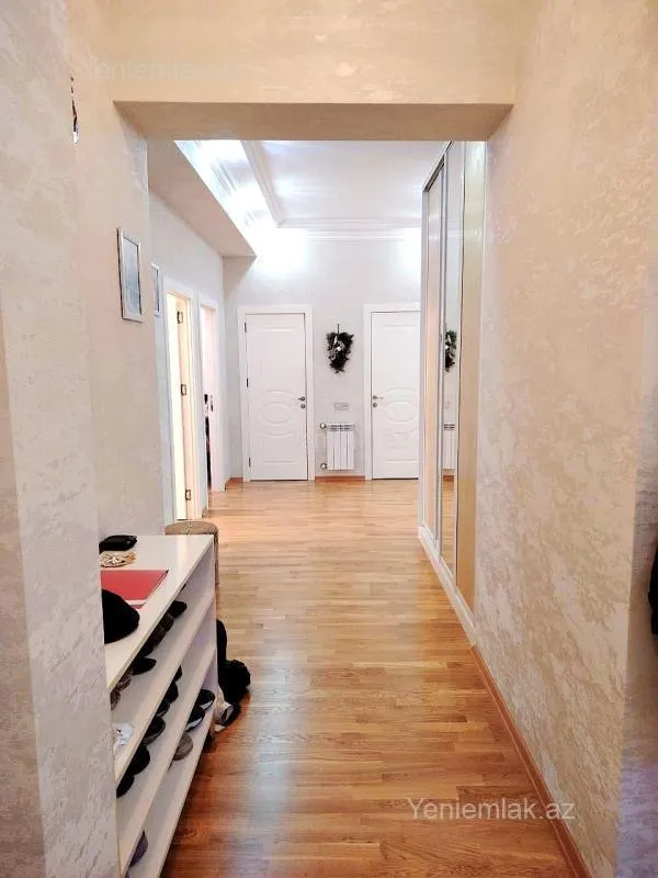 Satılır 5 otaqlı yeni tikili 160.5 m²