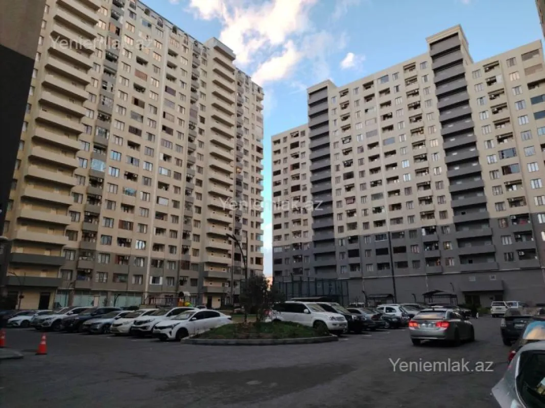 Satılır 5 otaqlı yeni tikili 160.5 m²