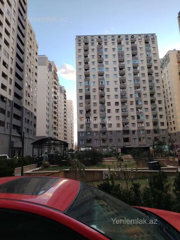 Satılır 5 otaqlı yeni tikili 160.5 m²