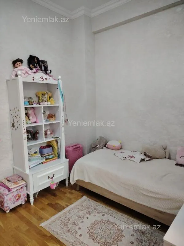 Satılır 5 otaqlı yeni tikili 160.5 m²