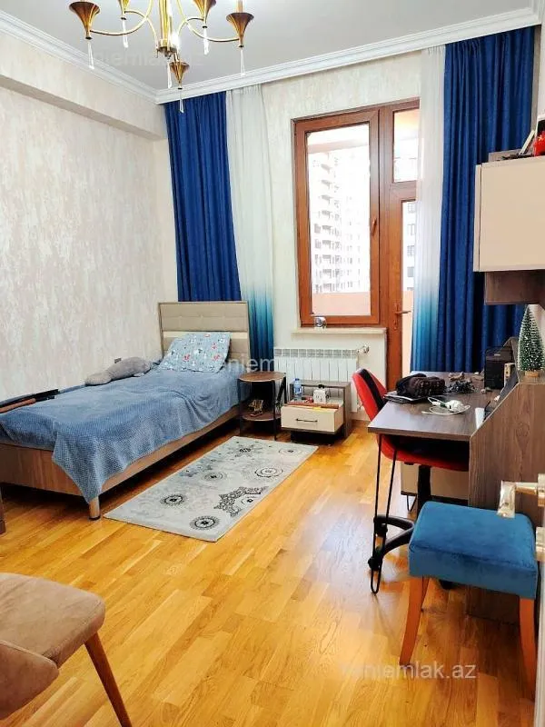 Satılır 5 otaqlı yeni tikili 160.5 m²