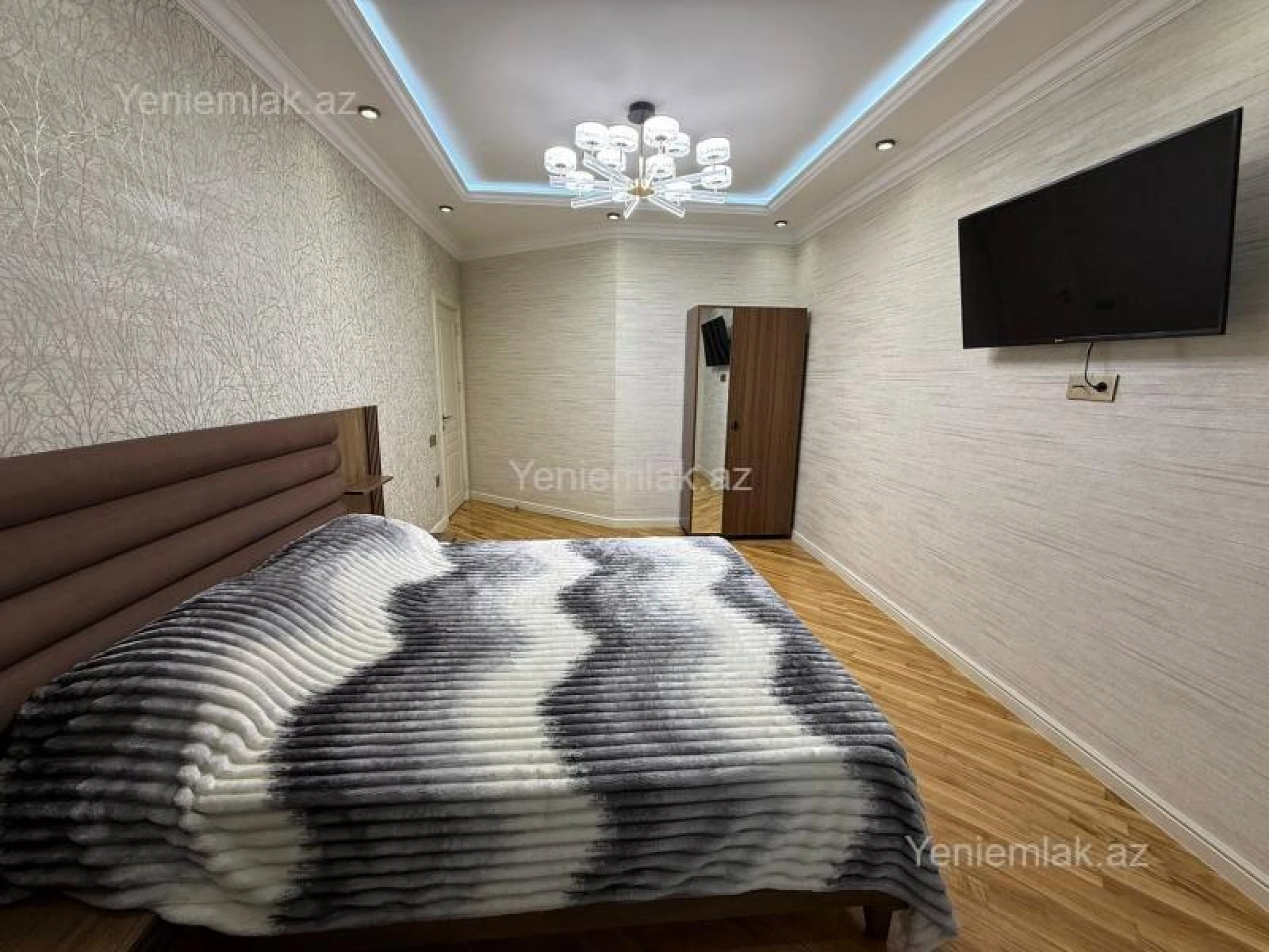 Satılır 3 otaqlı yeni tikili 83 m²