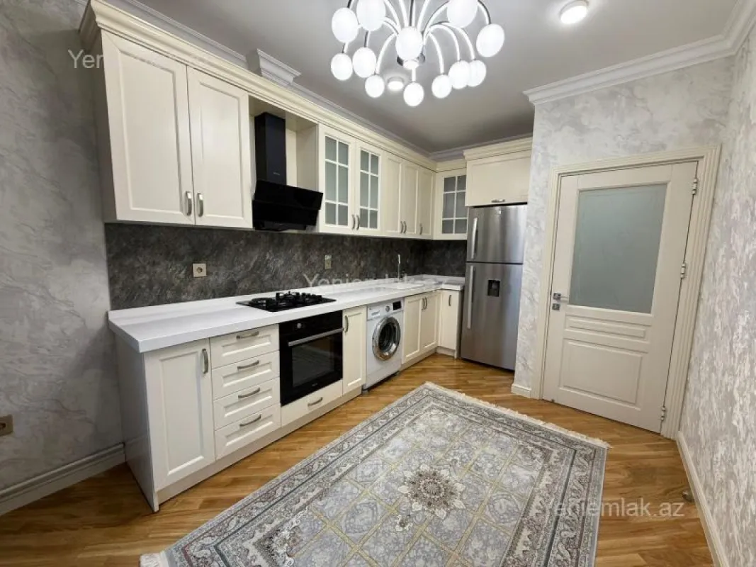 Satılır 3 otaqlı yeni tikili 83 m²