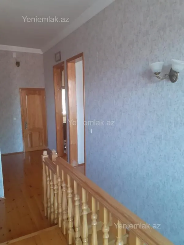 Satılır 6 otaqlı həyət evi 170 m²