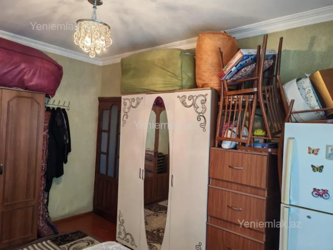 Satılır 2 otaqlı köhnə tikili 56 m²