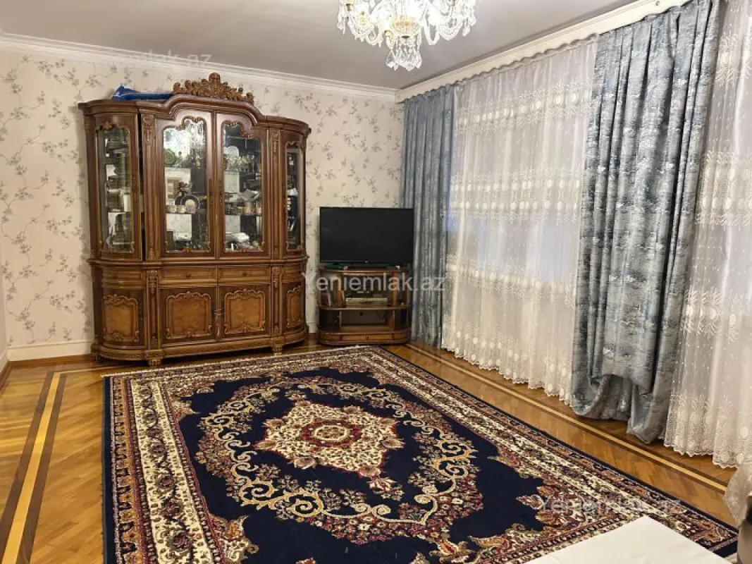 Satılır 4 otaqlı köhnə tikili 100.5 m²