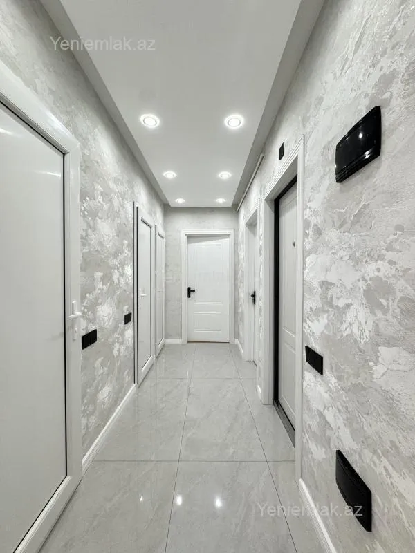 Satılır 3 otaqlı köhnə tikili 70 m²