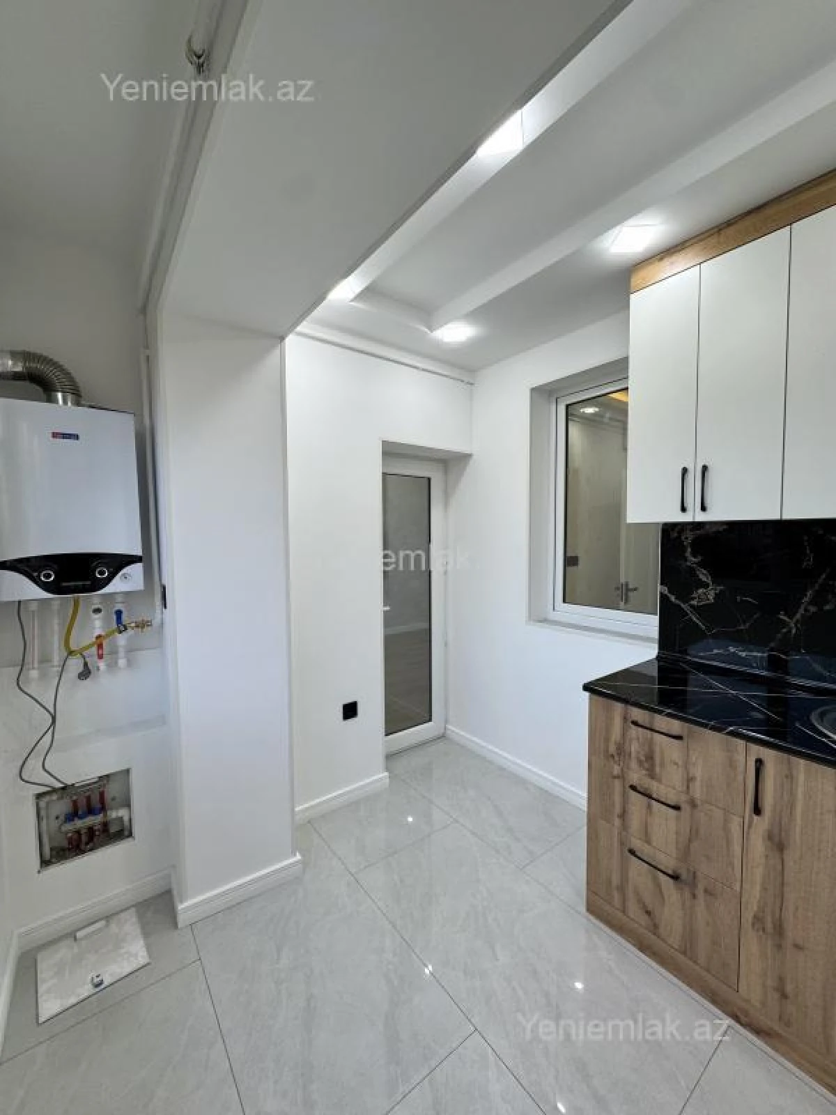 Satılır 3 otaqlı köhnə tikili 70 m²
